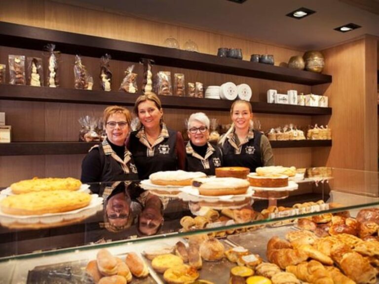 Maastricht: Culinary Walking Tour with Tastings