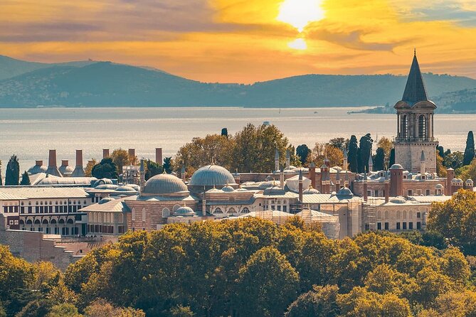 Majestic Istanbul: Walking Tour & Sunset Cruise on the Bosphorus