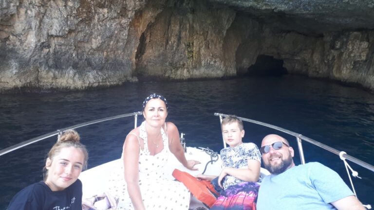 Malta: Private Sunset Boat Trip to Comino and Blue Lagoon