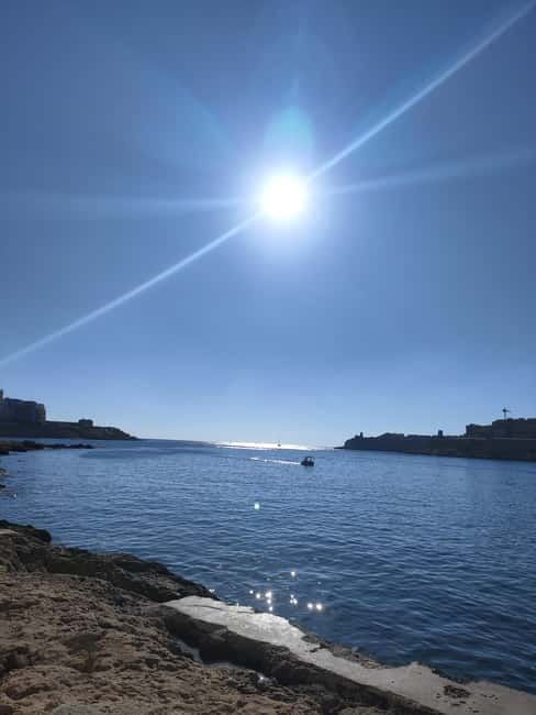 Malta: Private Yoga class close the Sea