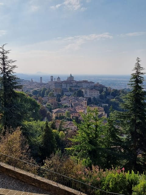 Milan: Bergamo High Town and Wine Tasting Tour - Deep Dive into Highlights