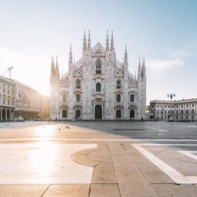 Milan: Leonardo Da Vinci and Hidden Courtyards Private Tour - Discovering the Hidden Side of Milan