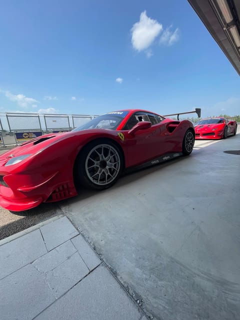 Modena: Ferrari 488 Challenge-Pilot Driving Experience
