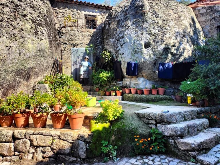 Monsanto (TV’s Dragonstone GoT): Private Tour from Lisbon
