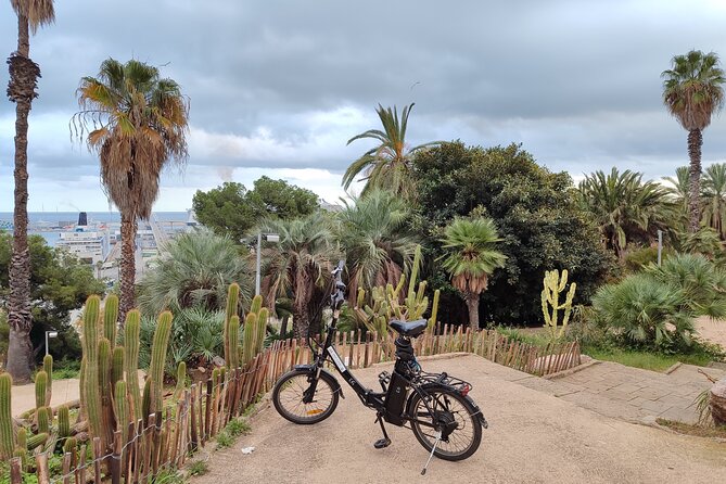 Montjuic Barcelona: Panoramic eBike Tour Views & Tapas stop - Exploring the Key Stops: From Parks to Historic Fortresses