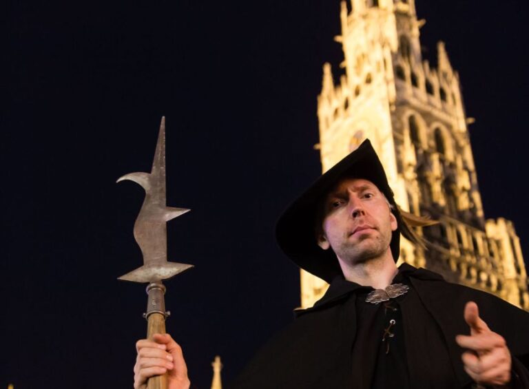 Munich: Night Watchman Walking Tour