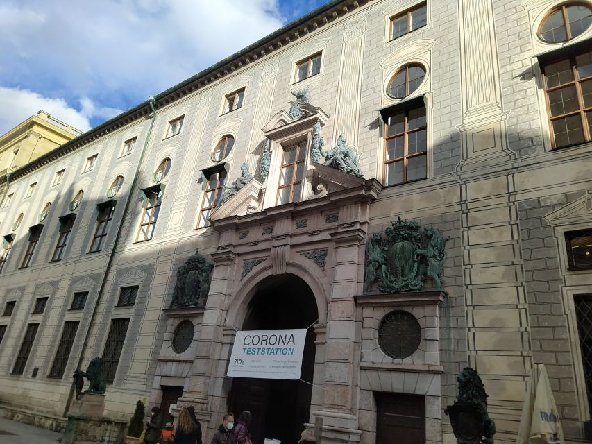 Munich Residenz: Private Tour with artists and historians - An In-Depth Look at the Munich Residenz Private Tour