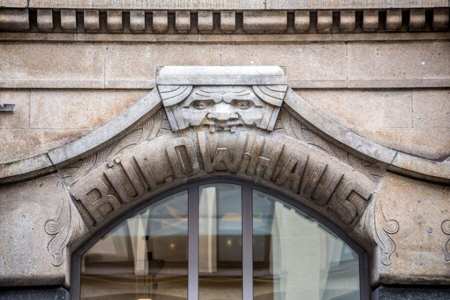 Mystical Hamburg - Walking Tour in German - Exploring Hamburg’s Hidden World