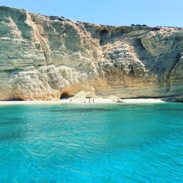 Naxos: Catamaran Cruise with Lunch & Drinks