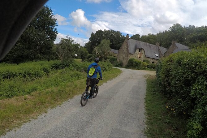 Off-road electric scooter-2h30 guided by GPS- “Carnac”