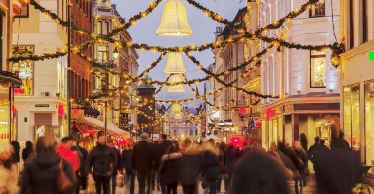 Oslo: 2-hour Christmas Private Walking Tour