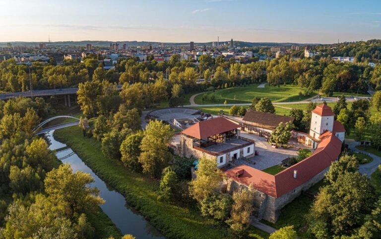 Ostrava: Entrance to Silesian Ostrava Castle