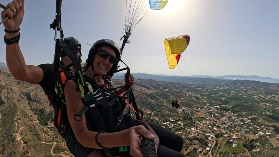 Paragliding in Chania - An Honest Look at the Paragliding in Chania Experience