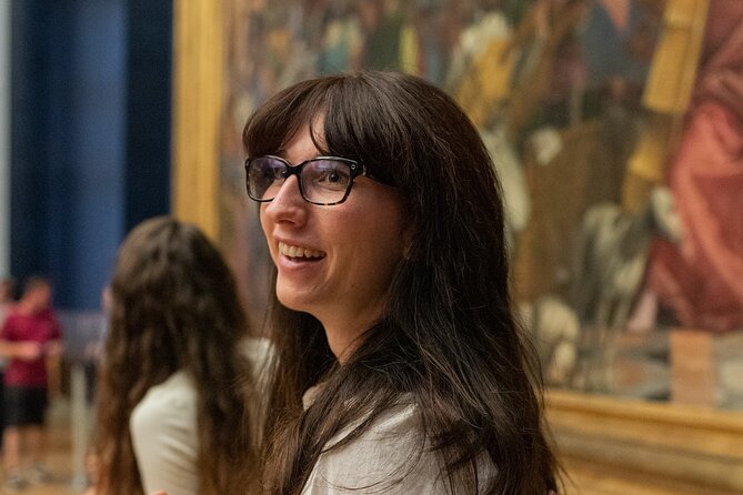 Paris Louvre Essentials Tour with Reserved Entry