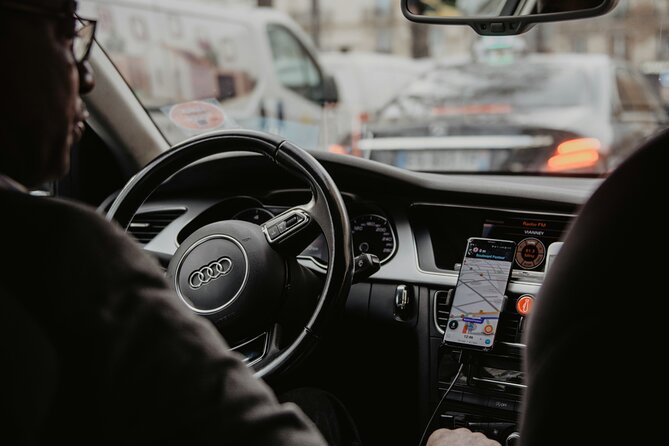 Paris: Private VIP Airport Transfers