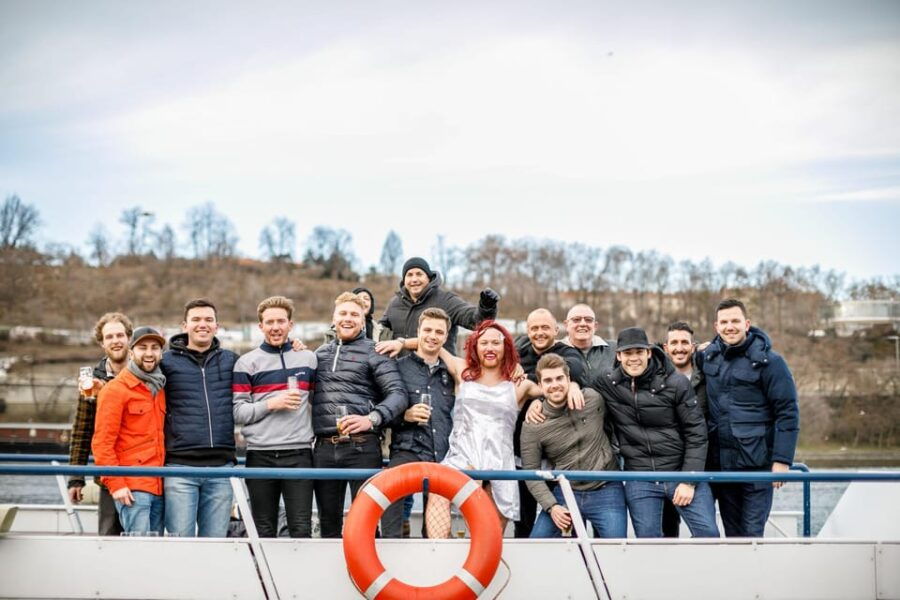 Party in Prague: Private River Cruise with Unlimited Drinks - An In-Depth Look at the Experience
