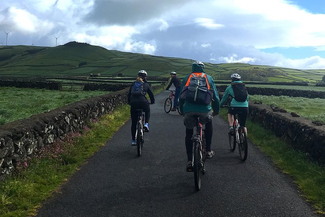 Patchwork e-Bike Ride - Discovering the Volcanic Wonders of Terceira