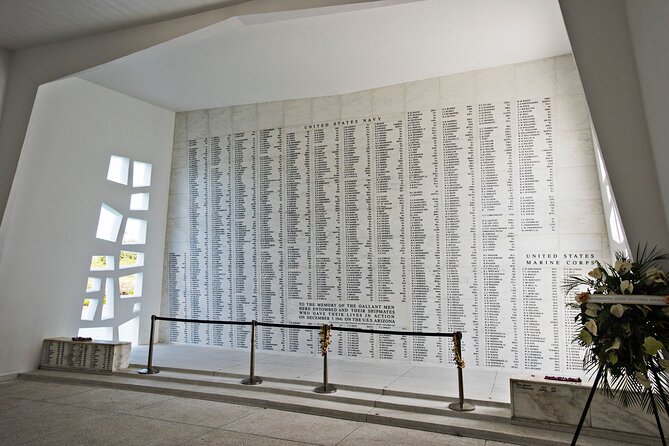 Pearl Harbor and Circle Island Tour