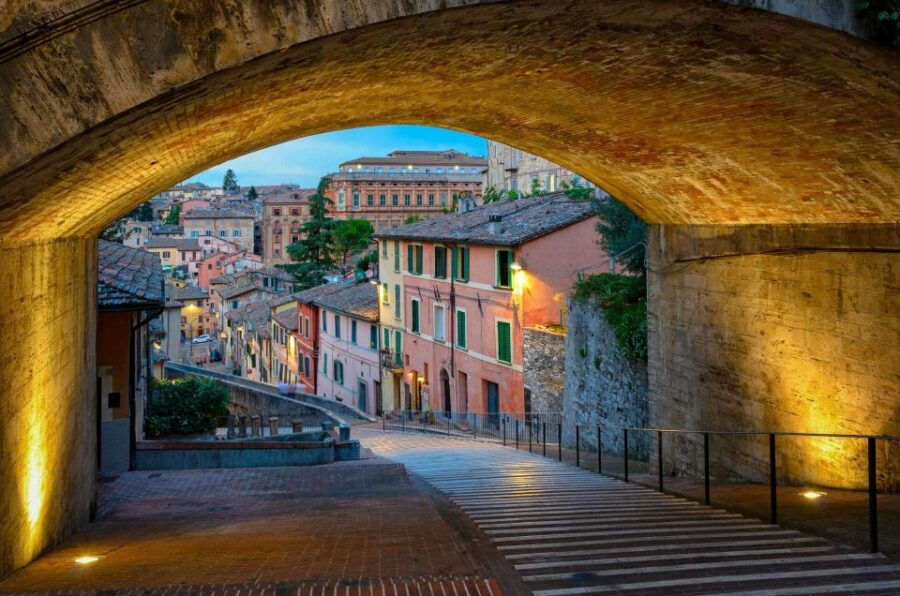 Perugia: City Private Walking Tour and food tasting - Good To Know