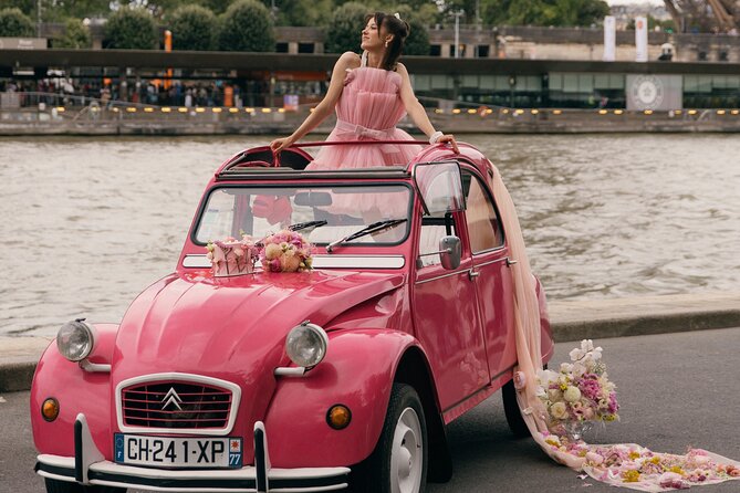 Pink 2CV Private Fashion Tour in Paris