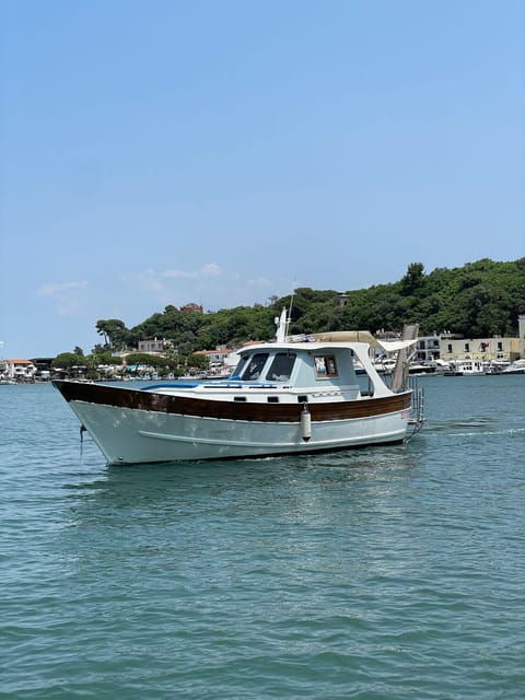 Pirate’s outing – Island of Ischia tour with bath and lunch