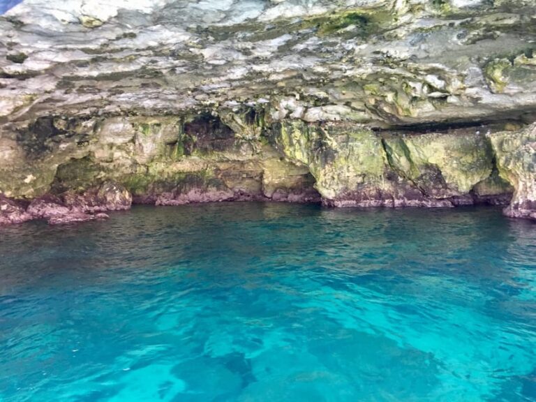 Polignano a Mare:tour Privato in barca tra grotte e aperitiv