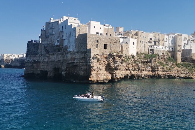 Polignano by boat Private excursion with aperitif - Exploring the Itinerary and Experience