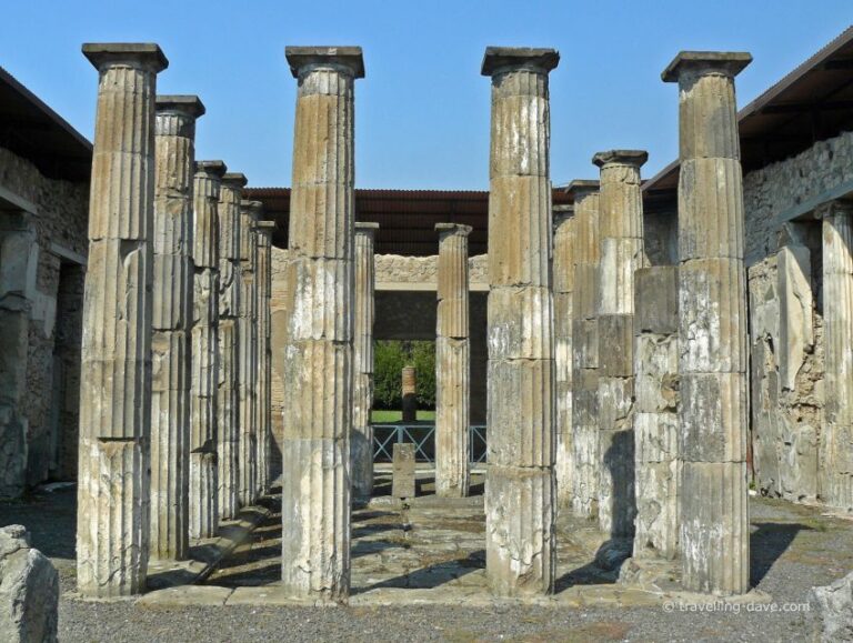 Pompeii: Private 4-Hour Shore Excursion from Naples