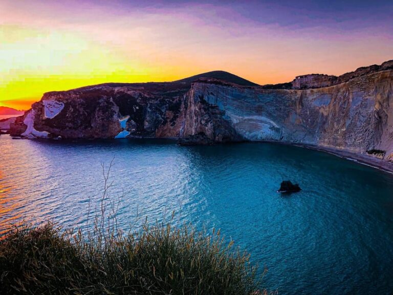 Ponza + island tour with spaghetti.