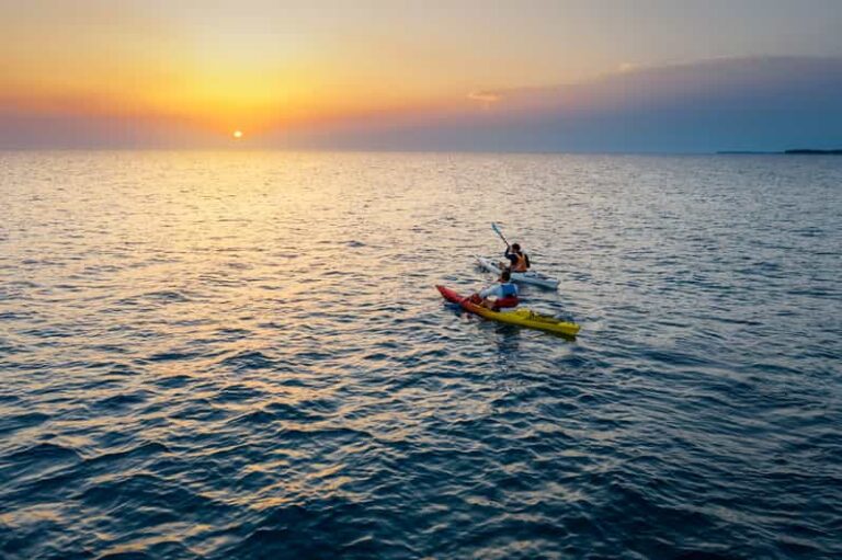 Pore: Sea Kayaking Sunset Tour