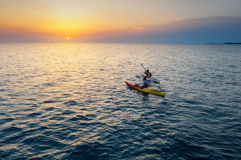 Pore: Sea Kayaking Sunset Tour - The Experience Overview