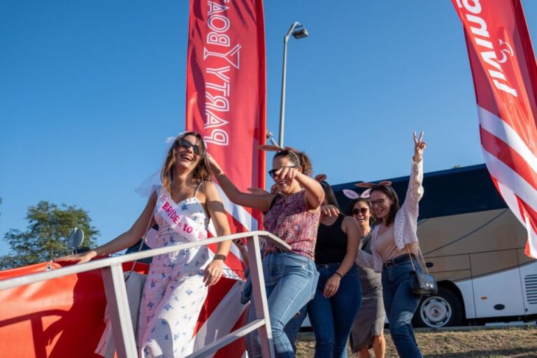 Porto: Douro River Party Boat with Sunset Option & 6 Bridges
