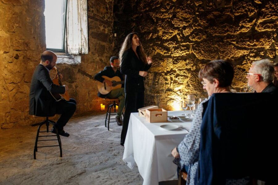Porto: Fonseca Cellar Tour & Fado Show with Optional Dinner - Exploring the Cellars: A Journey into Port Wine