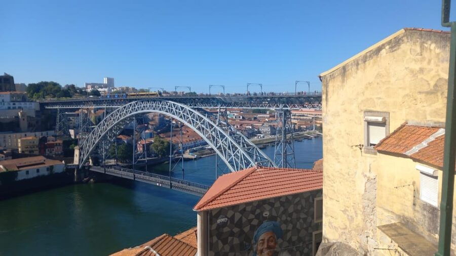 Porto: Off the Beaten Track Private Tour with Wine Tasting - Uncovering Porto’s Hidden Charms