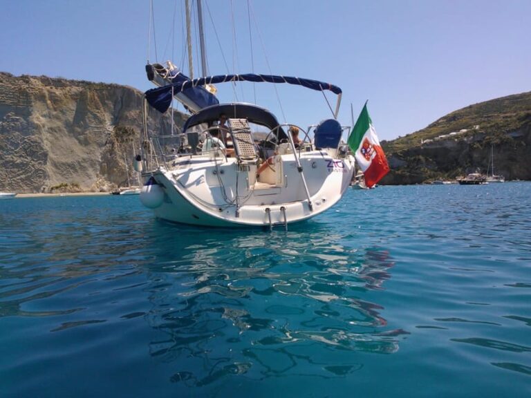 Porto San Paolo: Tavolara Island Sailboat Cruise with Lunch