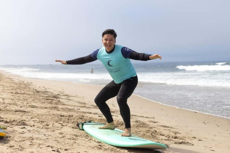 Porto: Surf Lesson with Transportation at Ocean Origin