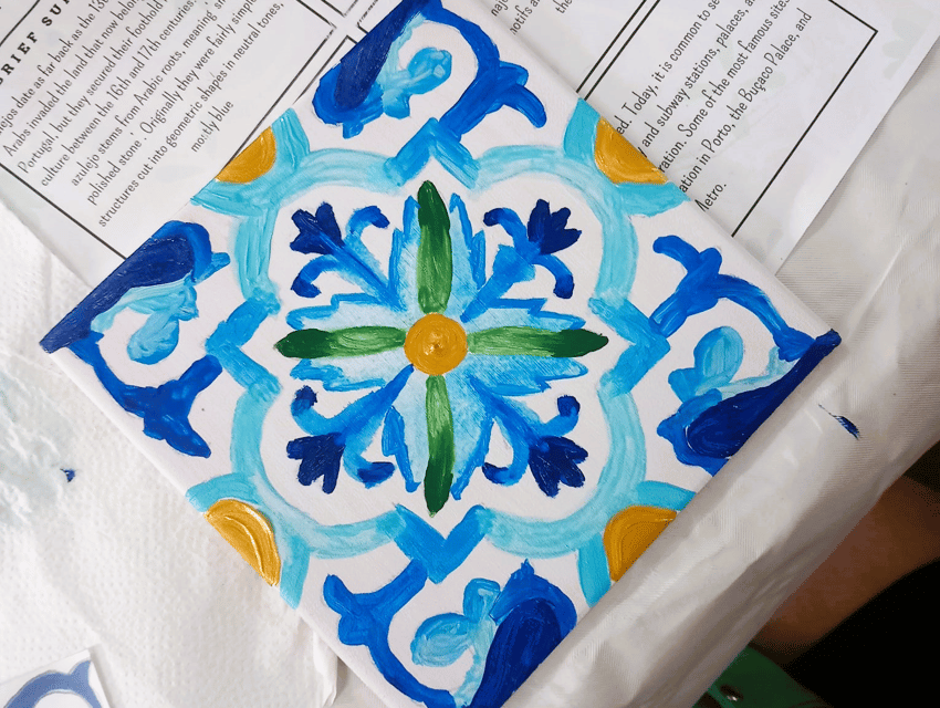 Porto: Tile Painting and Cocktails in Downtown Porto - The Experience in Detail