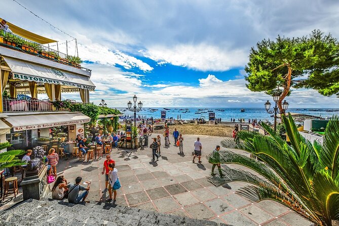 Positano Amalfi and Ravello Small Group Tour from Sorrento