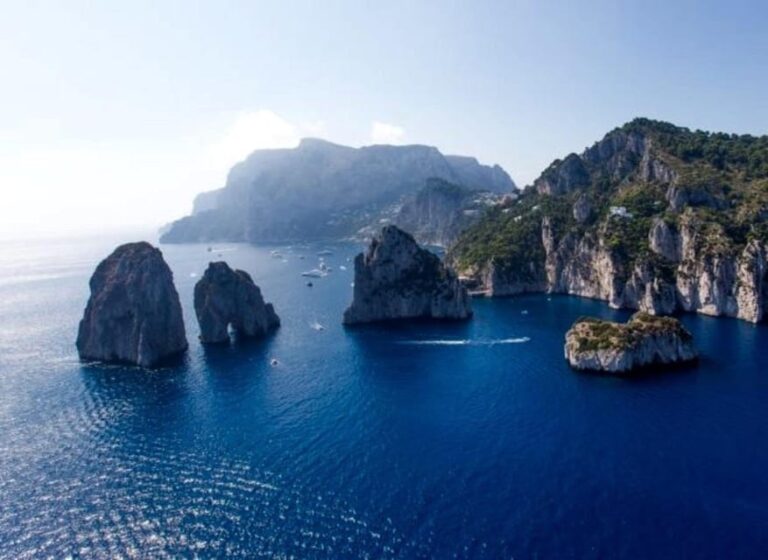 Positano: Private Boat cruise to Capri Island & Blue Grotto