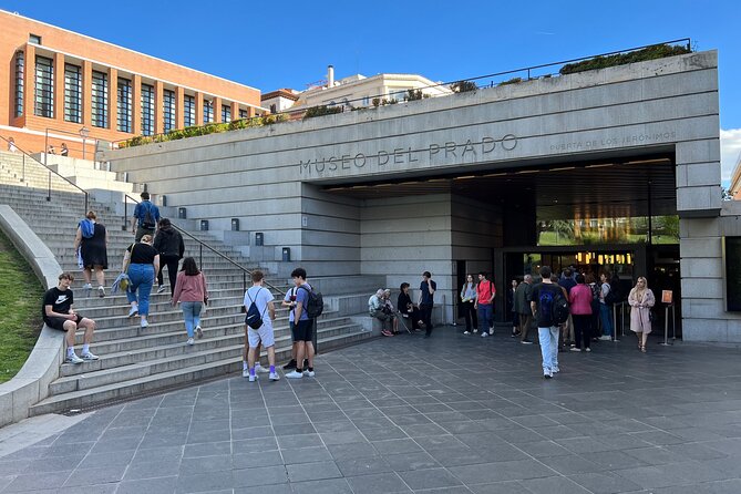 Prado Museum VIP Tour with Drinks & Tapas - Exploring the Prado Museum with a Private Guide