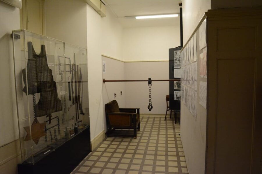 Prague: Gestapo Headquarters Tour in Spanish - An In-Depth Look at the Tour