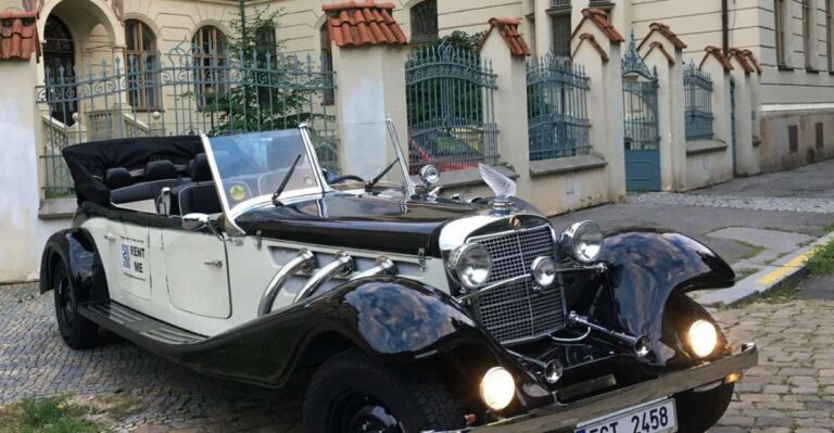 Prague: Private Tour by Vintage Car