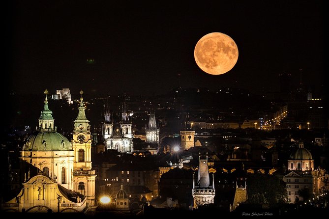 Prague Private Tour with rooftop bar and Prosseco