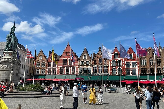 Private Arrival Transfer from Brussels Airport to Bruges with Business car - Why Choose the Private Transfer?