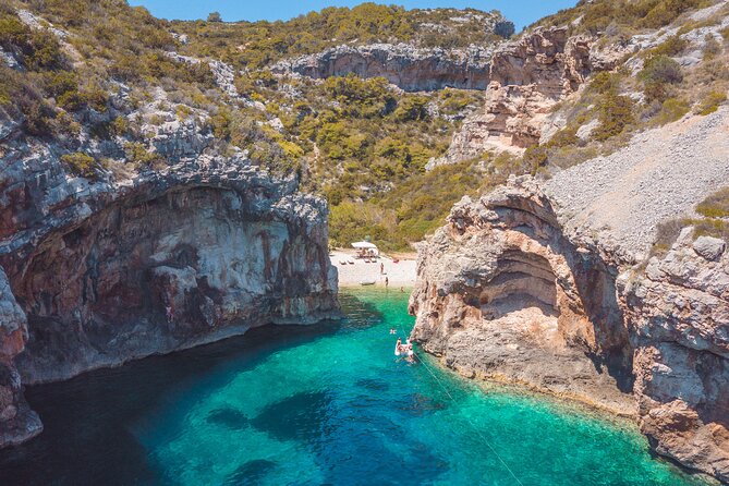 Private Blue Cave and 5 Island Tour