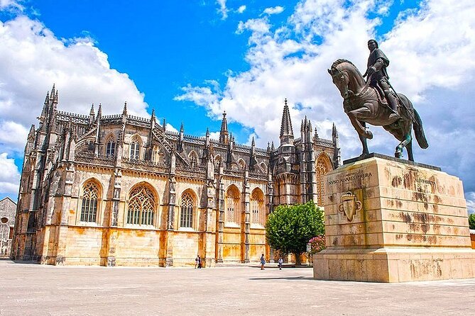 Private Customizable Tour of Lisboa Porto with Transfer