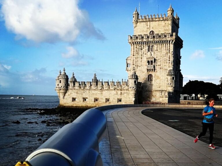 Private day tour Lisbon: Highlights with tastings