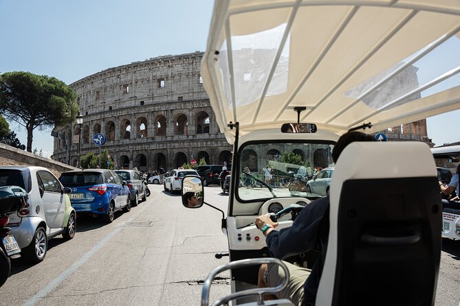 Private Electric Tuktuk Tour of Rome with Prosecco and Pickup