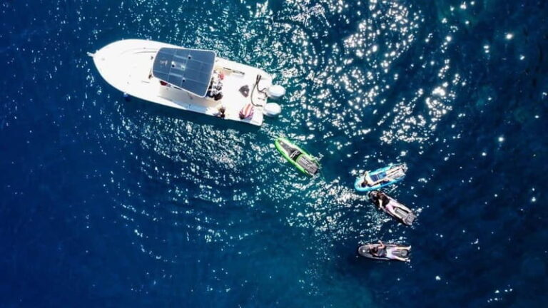Private half-day boat trip in the Gulf of Tigullio
