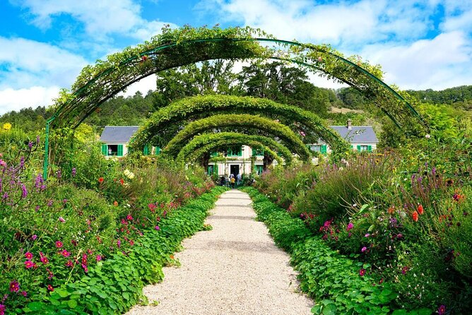 Private Half-Day Tour to Monet’s Garden in Paris